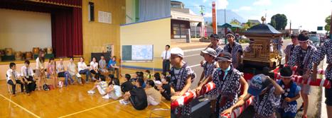 小学校との国際交流・ 狩太神社祭 