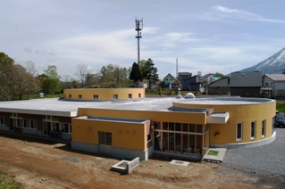 Niseko Town Kindergarten (Child-rearing Support Center)